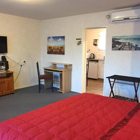 Boundary Court Motor Inn Гамильтон Экстерьер фото