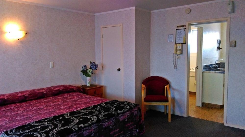 Boundary Court Motor Inn Гамильтон Экстерьер фото