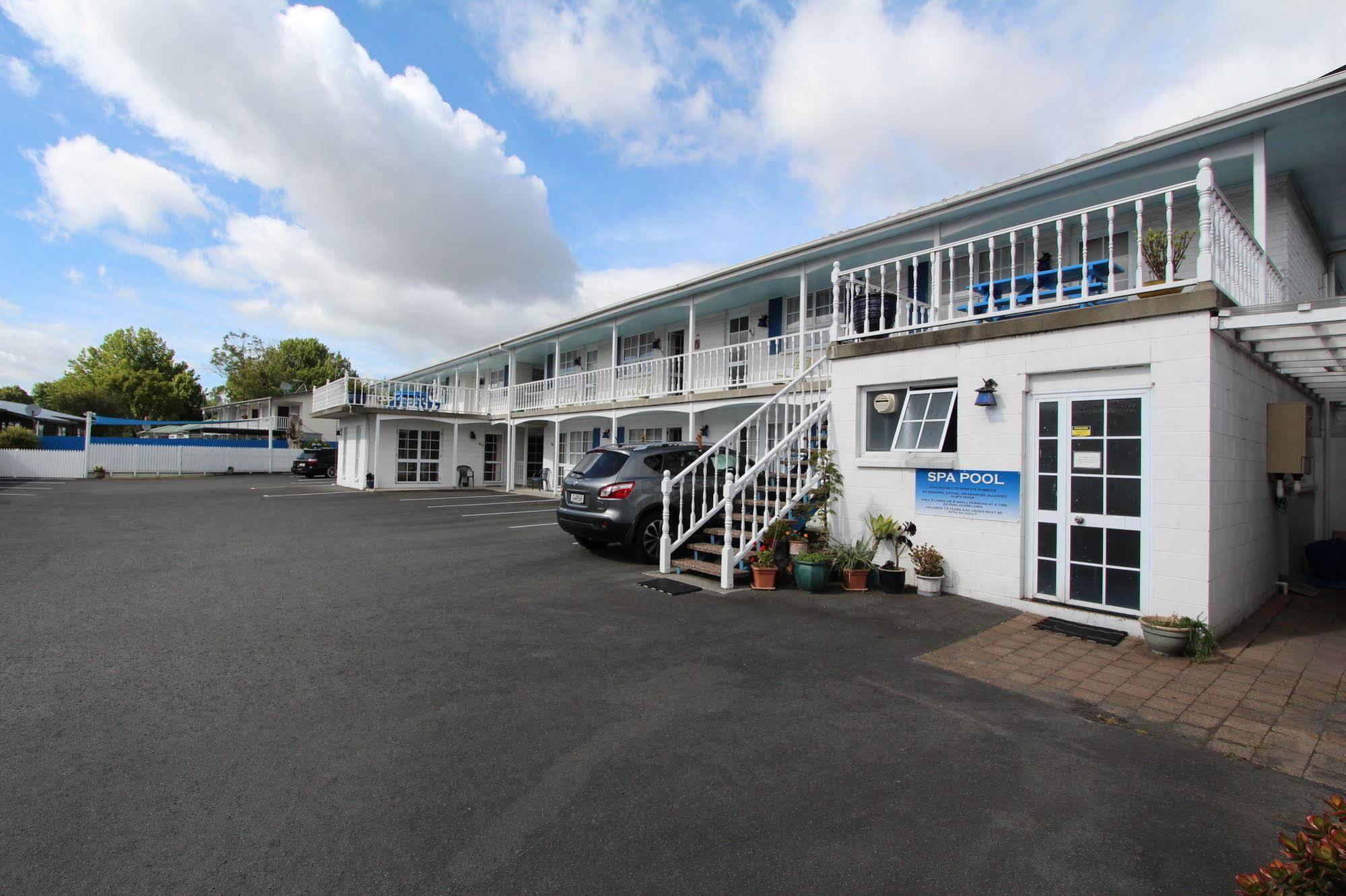Boundary Court Motor Inn Гамильтон Экстерьер фото