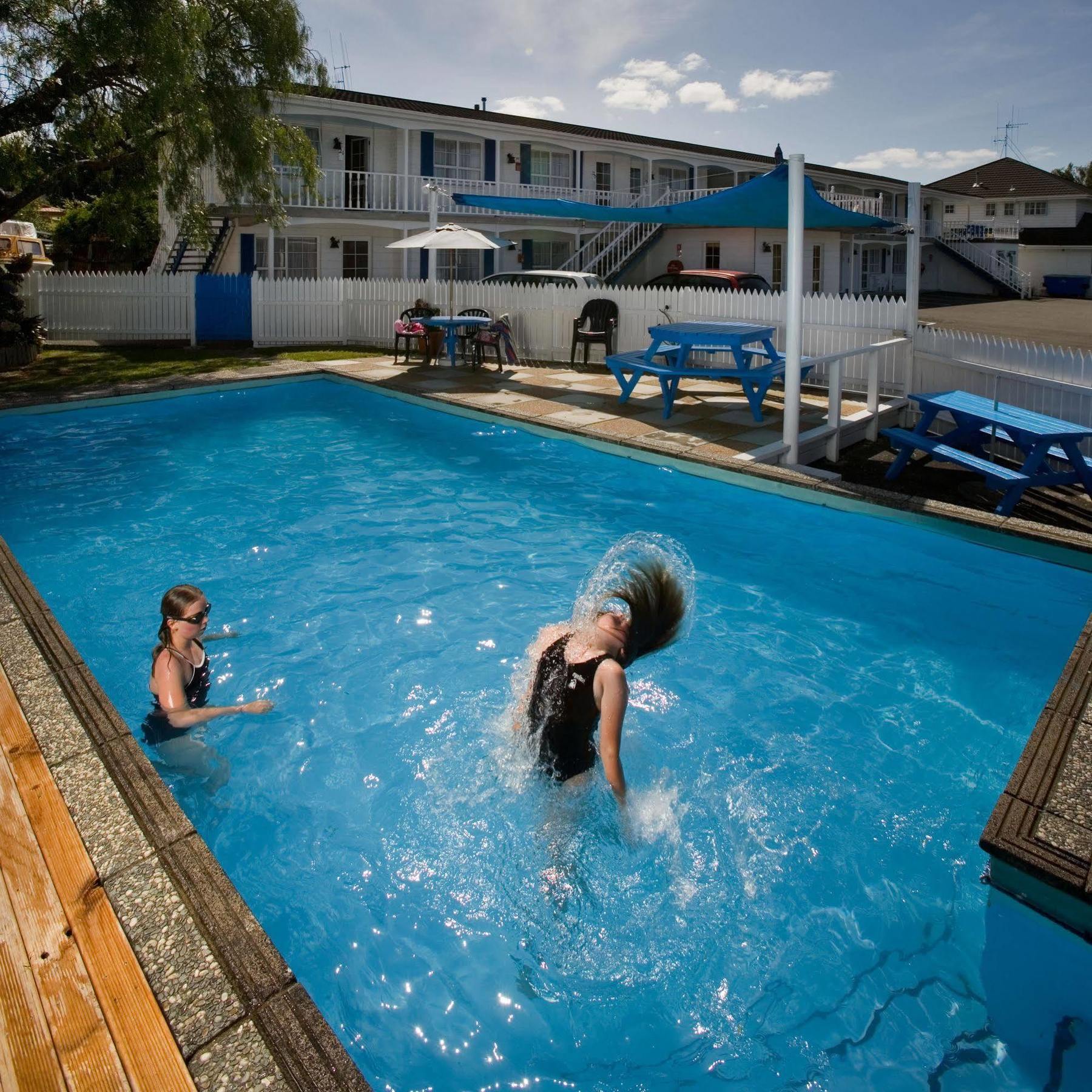 Boundary Court Motor Inn Гамильтон Экстерьер фото