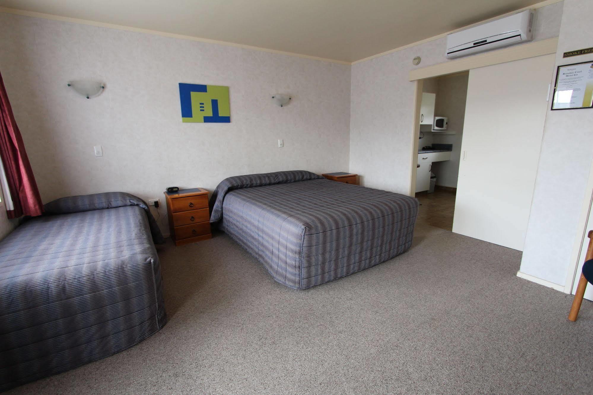 Boundary Court Motor Inn Гамильтон Экстерьер фото